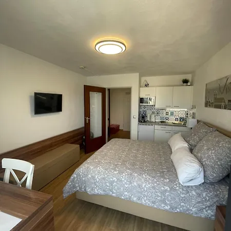 At Station Apartman München