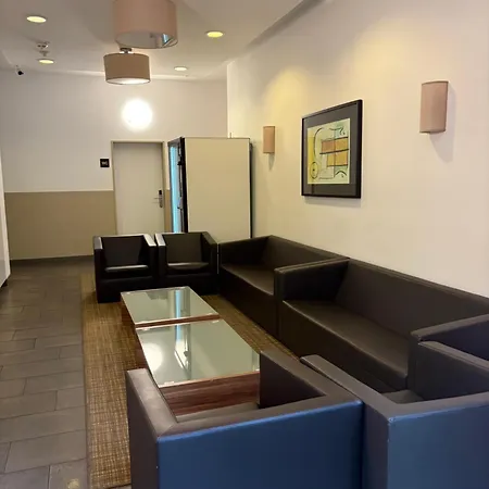 Daire Center At Station